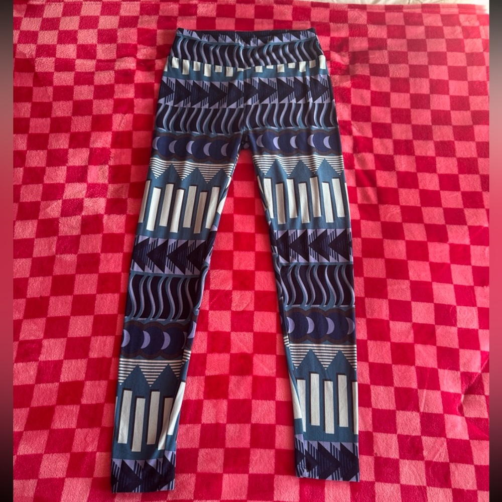 Blue and White Geometric Design OS LulaRoe Leggings
